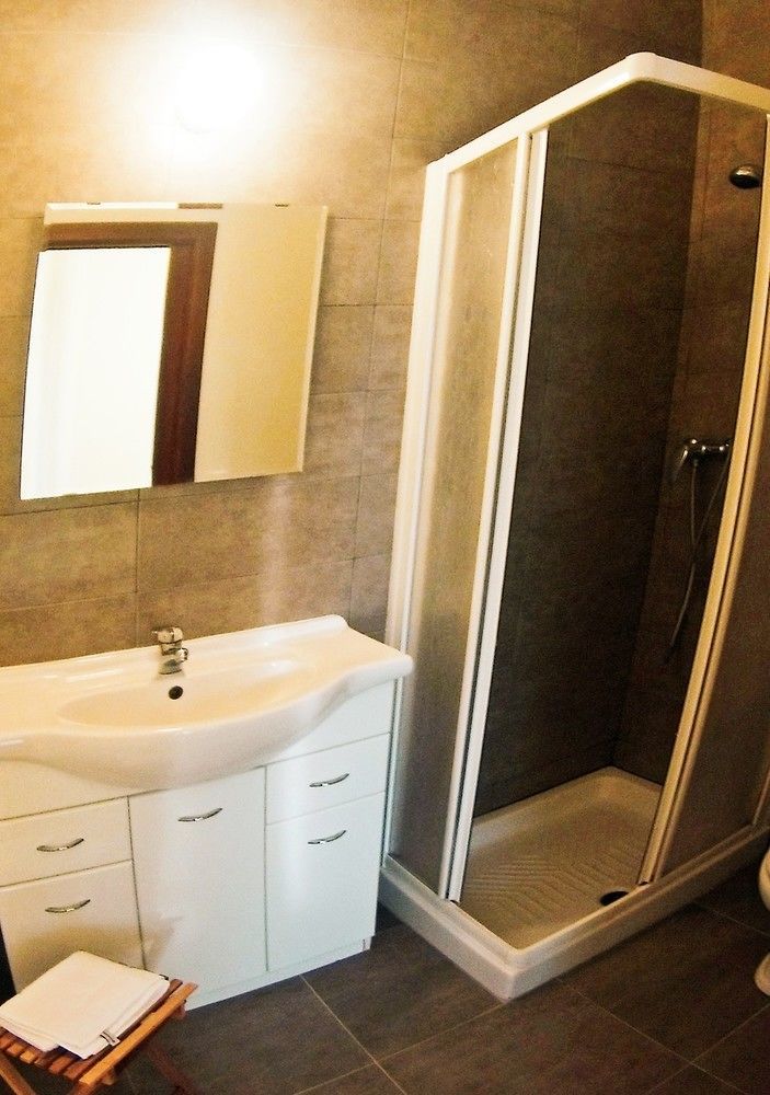 B&B Villa Monterosa Con Piscina Castronno Экстерьер фото