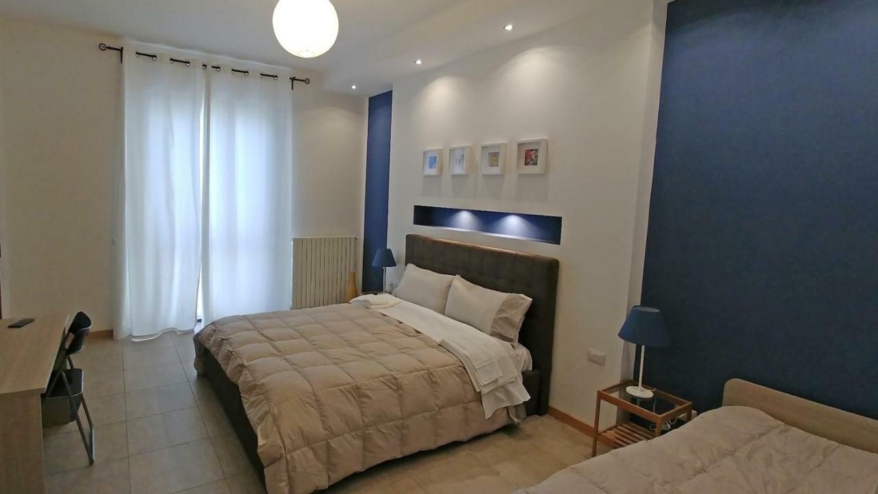 B&B Villa Monterosa Con Piscina Castronno Экстерьер фото