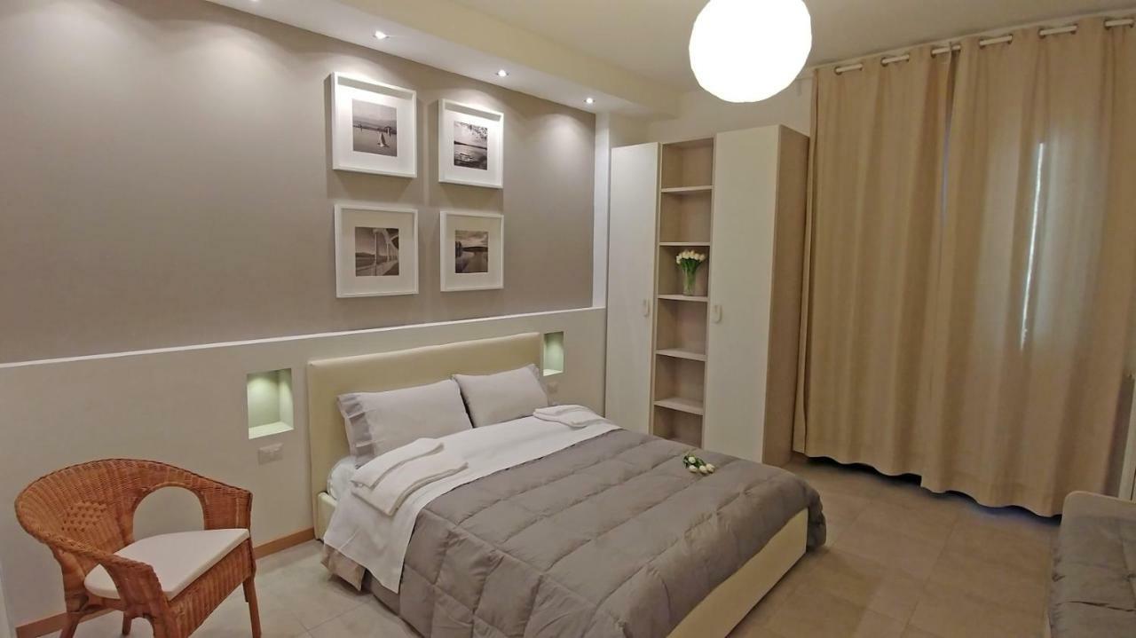 B&B Villa Monterosa Con Piscina Castronno Экстерьер фото